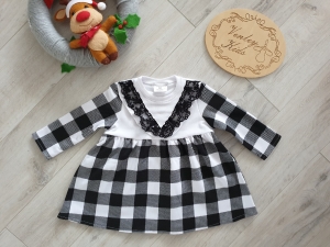 R. 80 - Sukienka czarna kratka z koronką