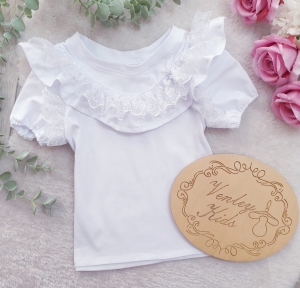 Bluzeczka z falbanką i tiulem 