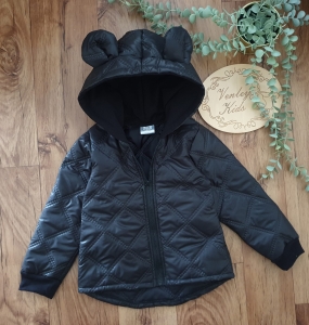 Kurteczka jesienno-zimowa  pikowana czarna  