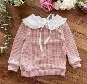 Sweterek oversize róż kwarcowy z kołnierzykiem 