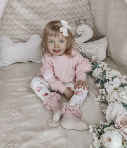 Bluza puder oversize z koronką 