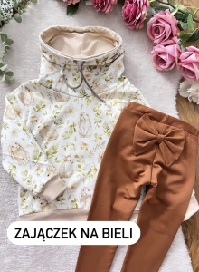 Bluza z kominem zajączek na bieli