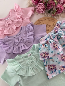 Bluzka z kokardką i falbanka