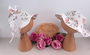 Kapelusik z chustą delikatność