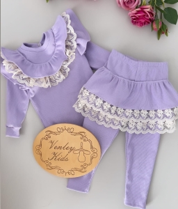Zestaw prążek lila z koronką 