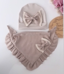 Czapka z chustką prążek beż z koronką 