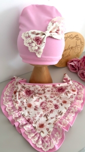 Czapka z chustką kwarcowa łączka z koronką