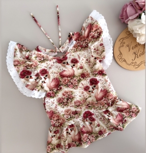 Bluzeczka Baskinka ŁABĘDZIE IN FLOWERS