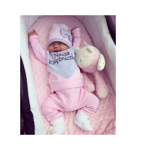 Komplecik pudrowo siwy 3 el