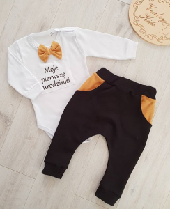 Komplecik urodzinowy carmel